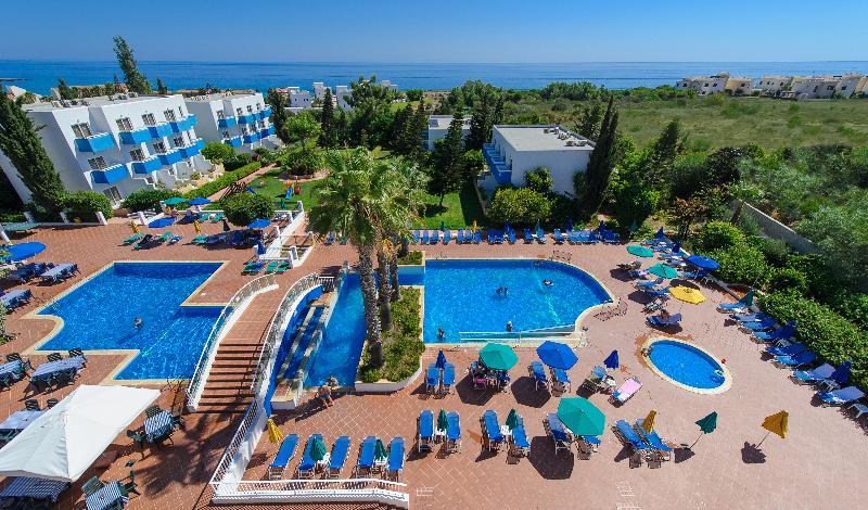 Paramount Hotel Apartments Protarász Kültér fotó