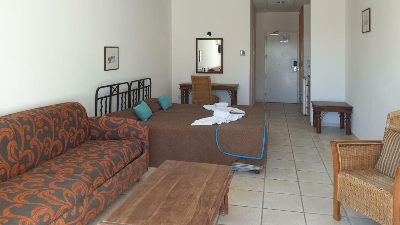 Paramount Hotel Apartments Protarász Kültér fotó