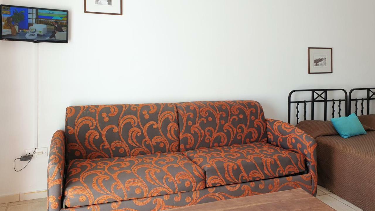 Paramount Hotel Apartments Protarász Kültér fotó