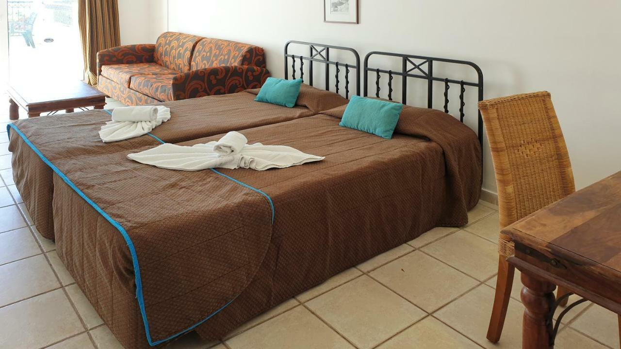 Paramount Hotel Apartments Protarász Kültér fotó