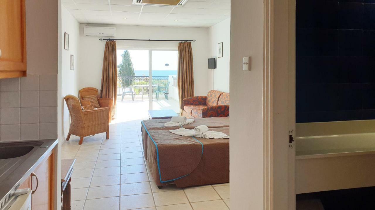 Paramount Hotel Apartments Protarász Kültér fotó