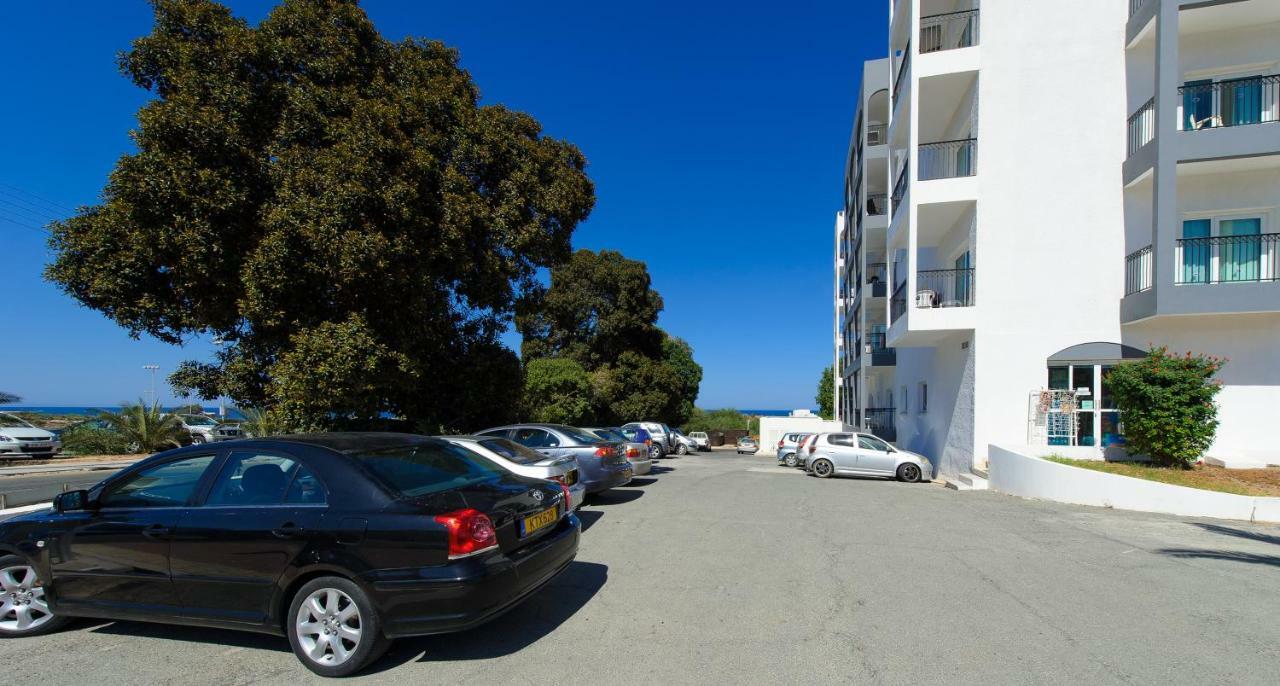 Paramount Hotel Apartments Protarász Kültér fotó