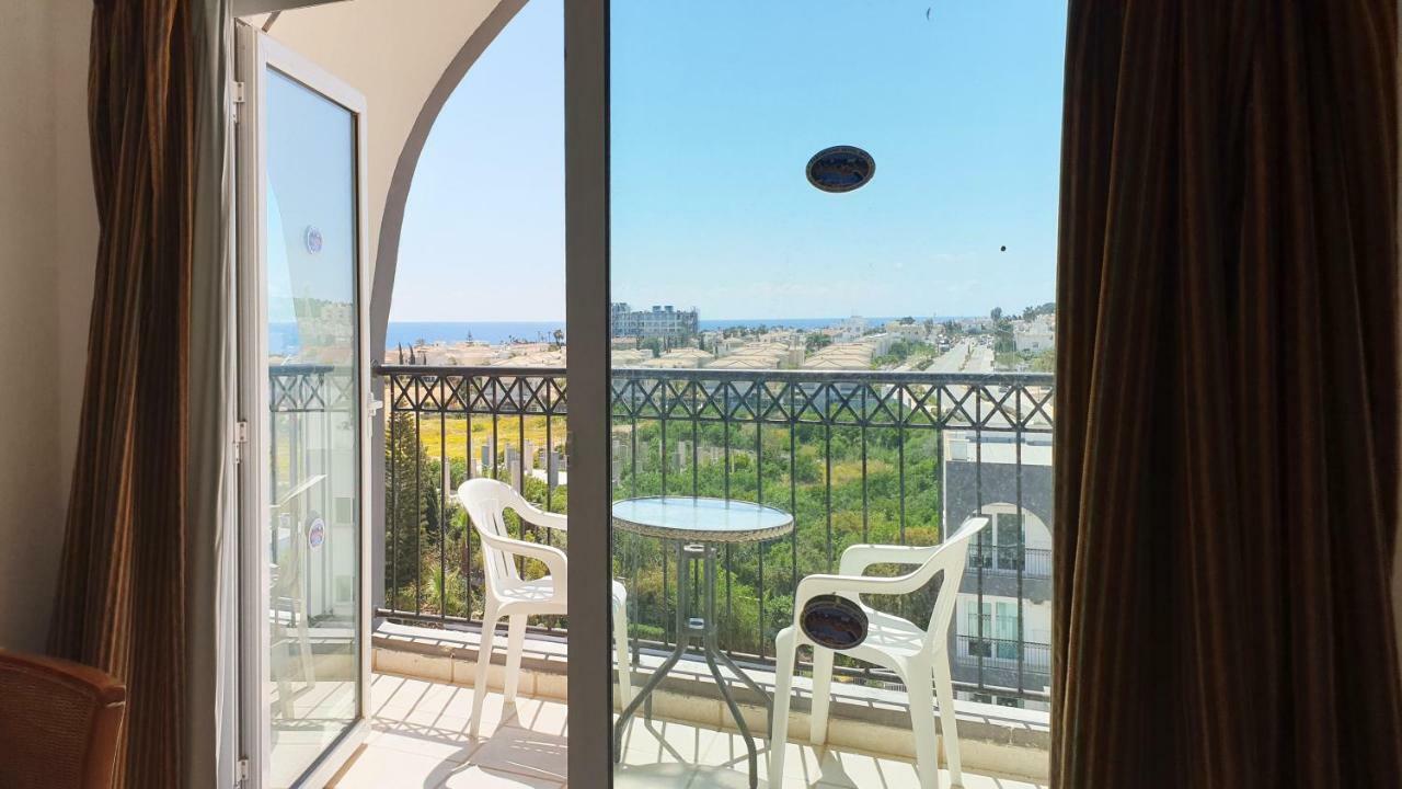 Paramount Hotel Apartments Protarász Kültér fotó